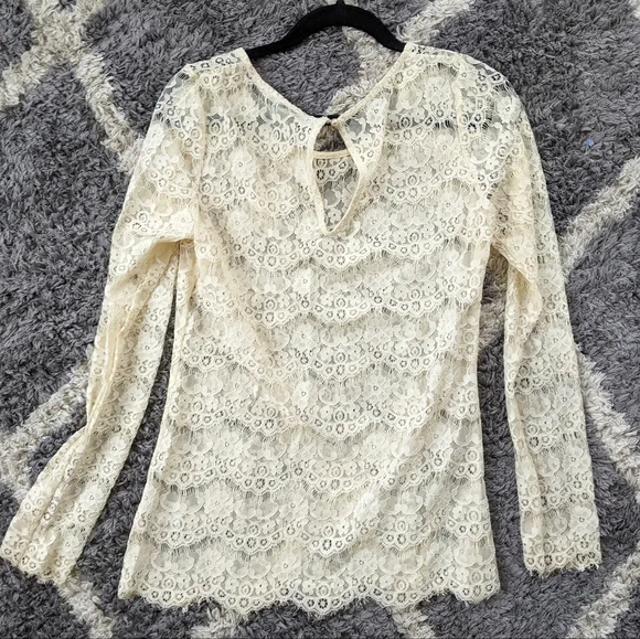 Maurices Lace Scalloped Long Sleeve Cream Blouse Size Women's M - Picture 6 of 7